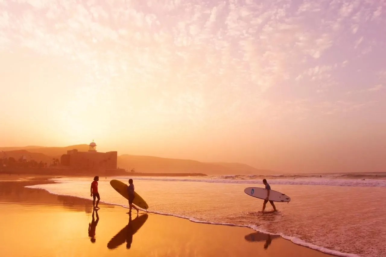 Living Las Canteras Homes - Modern Oceanfront Las Palmas de Gran Canaria Apartment
